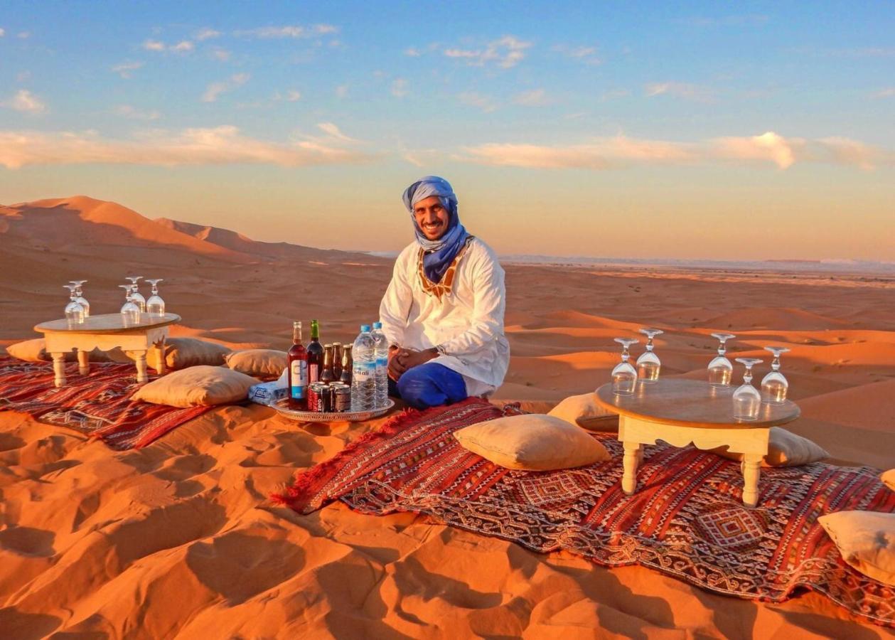 Отель Sahara Luxury Glamping Мерзуга Экстерьер фото