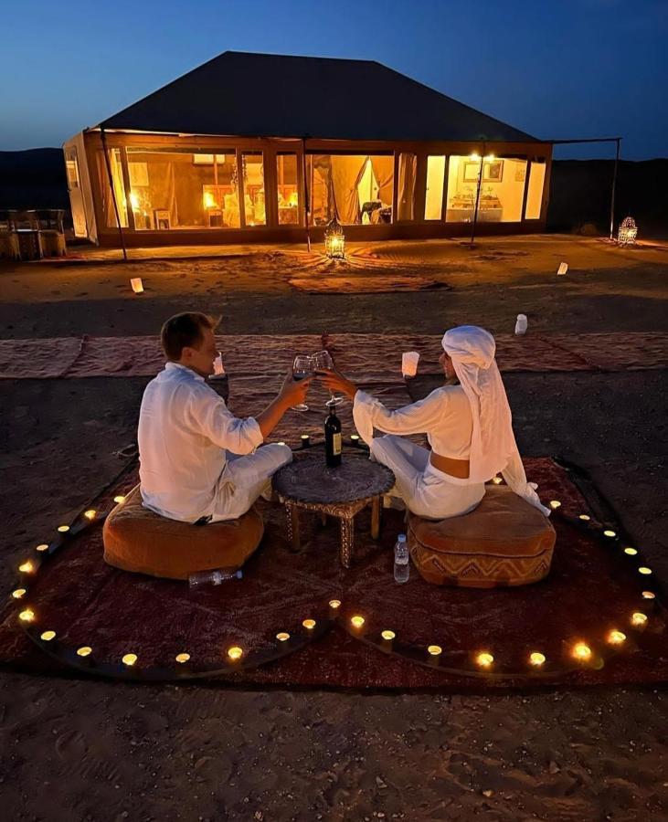 Отель Sahara Luxury Glamping Мерзуга Экстерьер фото