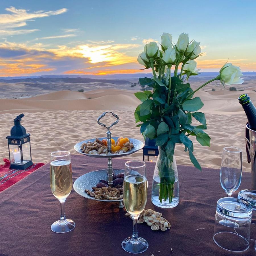 Отель Sahara Luxury Glamping Мерзуга Экстерьер фото