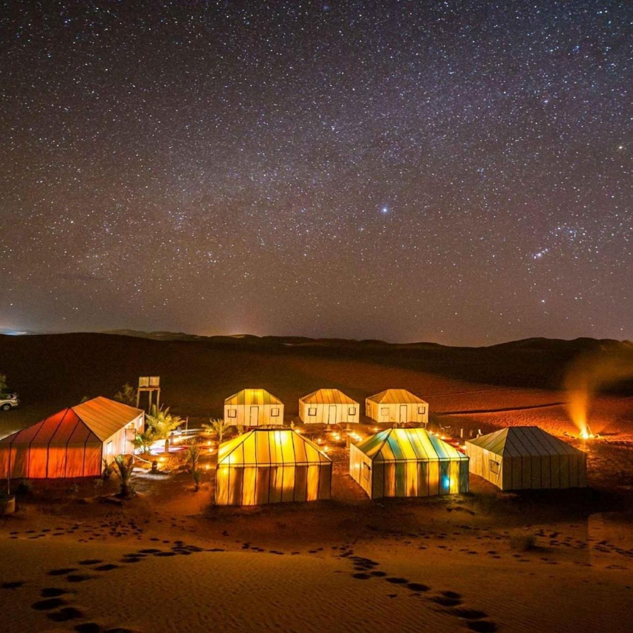 Отель Sahara Luxury Glamping Мерзуга Экстерьер фото